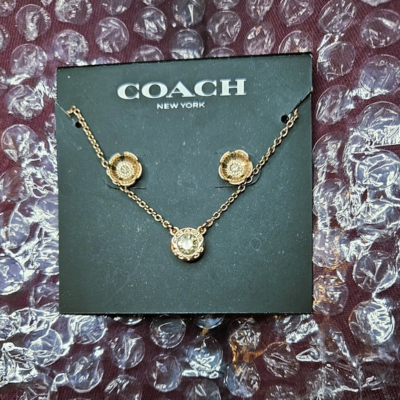 Coach Open Circle Necklace & Tea Rose Stud Earrings Set - Picture 11 of 15
